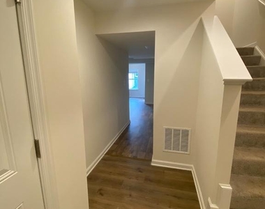 128 Tuxford Road - Photo Thumbnail 6