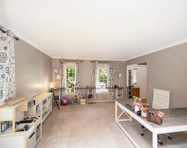 58 Baldwin Drive - Photo Thumbnail 4