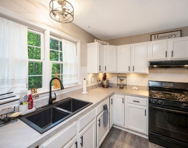 58 Baldwin Drive - Photo Thumbnail 9
