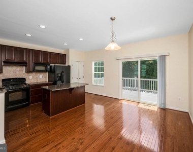 4604 Alliance Way - Photo Thumbnail 2