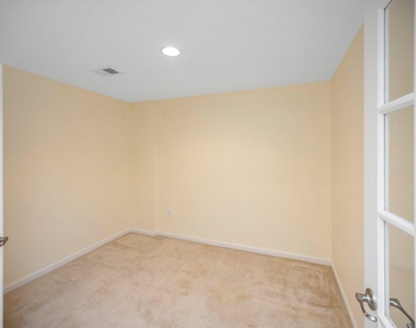 4604 Alliance Way - Photo Thumbnail 11
