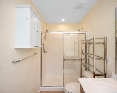 4604 Alliance Way - Photo Thumbnail 8