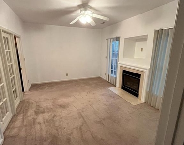 11002 Jaguar Court - Photo Thumbnail 3