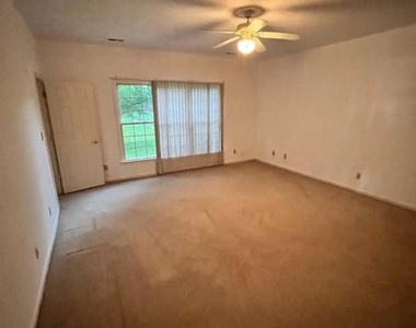 11002 Jaguar Court - Photo Thumbnail 4