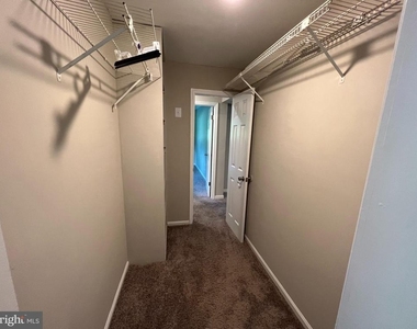 18402 Cedar Drive - Photo Thumbnail 6