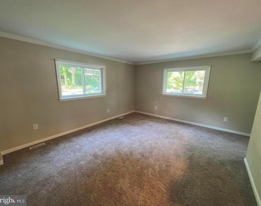 18402 Cedar Drive - Photo Thumbnail 1