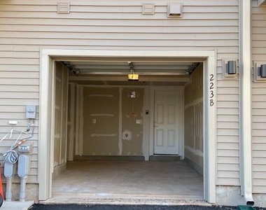 223 B Park Central Terrace - Photo Thumbnail 47