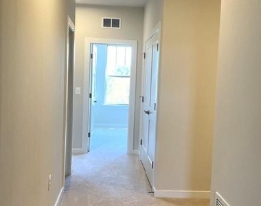 223 B Park Central Terrace - Photo Thumbnail 34