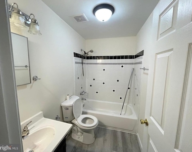 15518 Toddsbury Lane - Photo Thumbnail 31