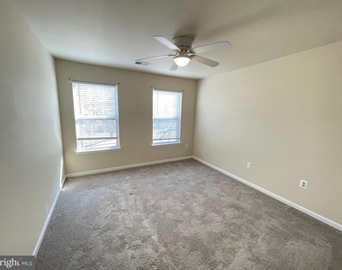 15518 Toddsbury Lane - Photo Thumbnail 24
