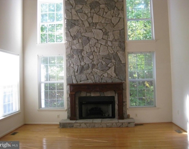 15518 Toddsbury Lane - Photo Thumbnail 11