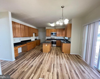 15518 Toddsbury Lane - Photo Thumbnail 7