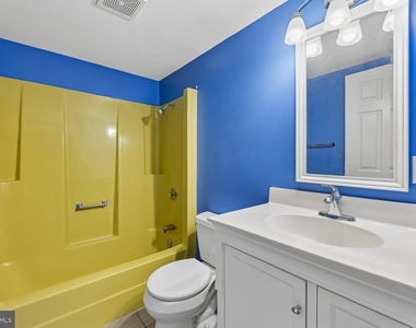 15718 Cranberry Court - Photo Thumbnail 9