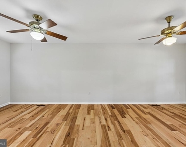15718 Cranberry Court - Photo Thumbnail 11