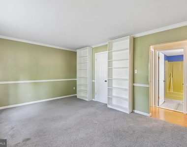 15718 Cranberry Court - Photo Thumbnail 2