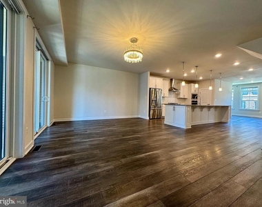 22265 Cornerstone Crossing Terrace - Photo Thumbnail 6