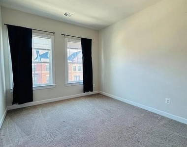 22265 Cornerstone Crossing Terrace - Photo Thumbnail 13
