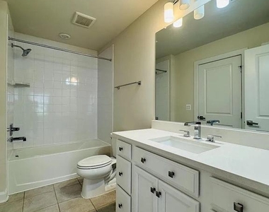 22265 Cornerstone Crossing Terrace - Photo Thumbnail 17