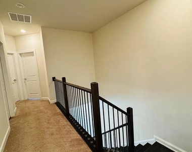 22265 Cornerstone Crossing Terrace - Photo Thumbnail 8