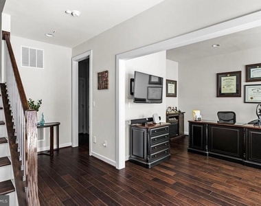 43386 Whitehead Terrace - Photo Thumbnail 2