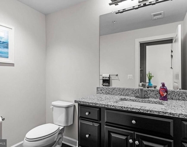 43386 Whitehead Terrace - Photo Thumbnail 5