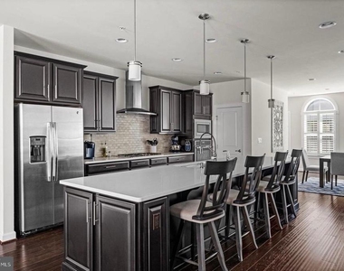 43386 Whitehead Terrace - Photo Thumbnail 11
