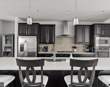 43386 Whitehead Terrace - Photo Thumbnail 14