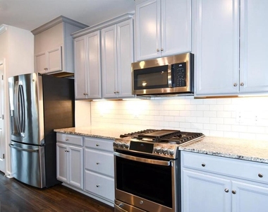 20739 Heron Landing Drive - Photo Thumbnail 12