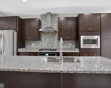 22964 Cabral Terrace - Photo Thumbnail 6