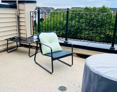 22964 Cabral Terrace - Photo Thumbnail 8