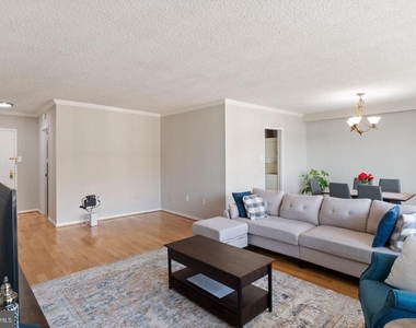 3705 S George Mason Drive - Photo Thumbnail 6