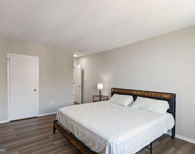 3705 S George Mason Drive - Photo Thumbnail 11
