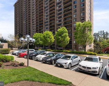 3705 S George Mason Drive - Photo Thumbnail 2