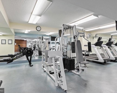 3705 S George Mason Drive - Photo Thumbnail 26