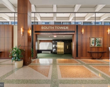 3705 S George Mason Drive - Photo Thumbnail 4
