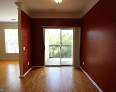 1550 Spring Gate Drive - Photo Thumbnail 7