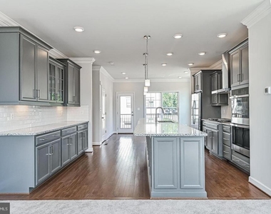 12569 Todd Lane - Photo Thumbnail 9