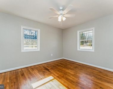 5424 Ferndale Street - Photo Thumbnail 9