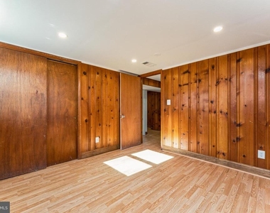 5424 Ferndale Street - Photo Thumbnail 23