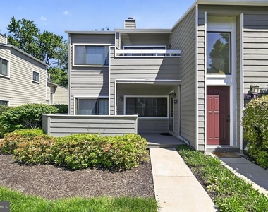 1957 Villaridge Drive - Photo Thumbnail 1