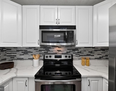 1957 Villaridge Drive - Photo Thumbnail 5