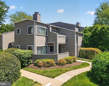 1957 Villaridge Drive - Photo Thumbnail 3