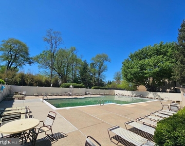 2493 Glengyle Drive - Photo Thumbnail 18