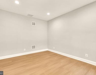 2513 Bronze Stone Place - Photo Thumbnail 6
