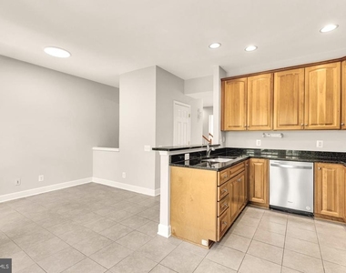 2513 Bronze Stone Place - Photo Thumbnail 19