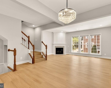 2513 Bronze Stone Place - Photo Thumbnail 9
