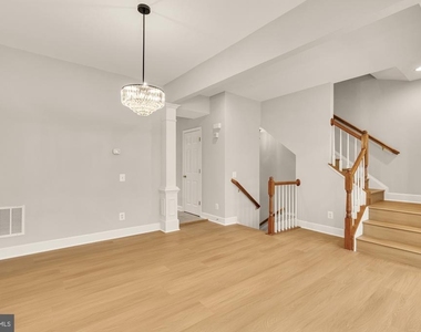 2513 Bronze Stone Place - Photo Thumbnail 16