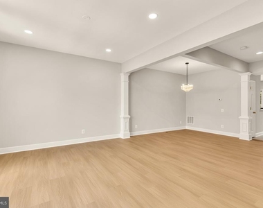 2513 Bronze Stone Place - Photo Thumbnail 10