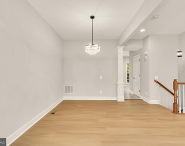 2513 Bronze Stone Place - Photo Thumbnail 15