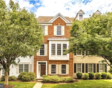 2513 Bronze Stone Place - Photo Thumbnail 2